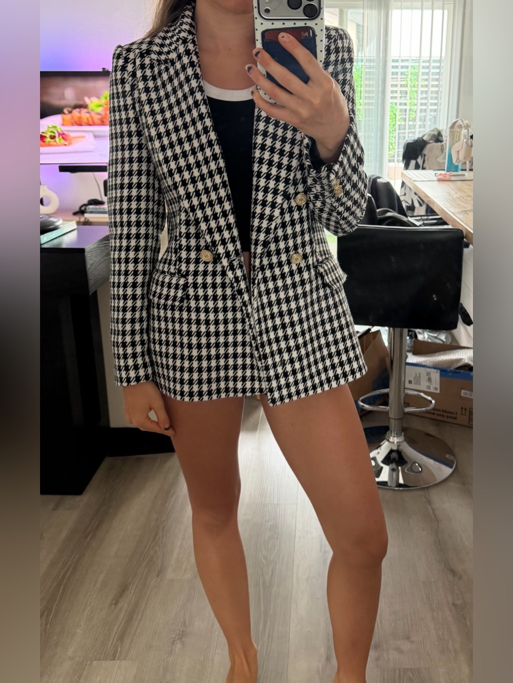 Zara Black & White Houndstooth Double-Breasted Blazer With Gold
Buttons - Picture 2 of 5